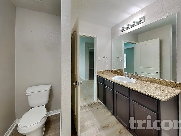 2942 Emery Fls — Photo 8