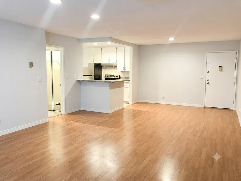 8650 Gulana Ave #L2163 — Photo 1