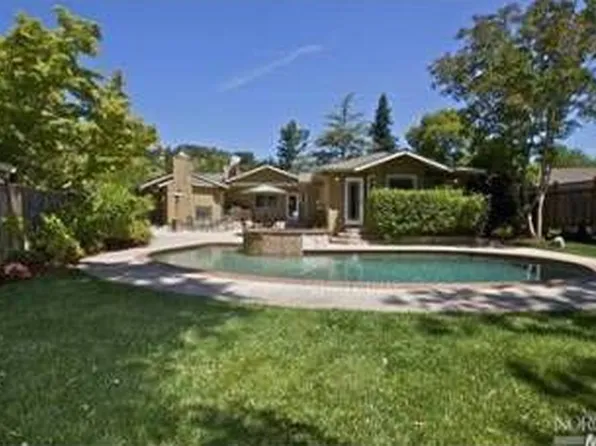 10 Deer Hollow Rd, San Anselmo, CA 94960