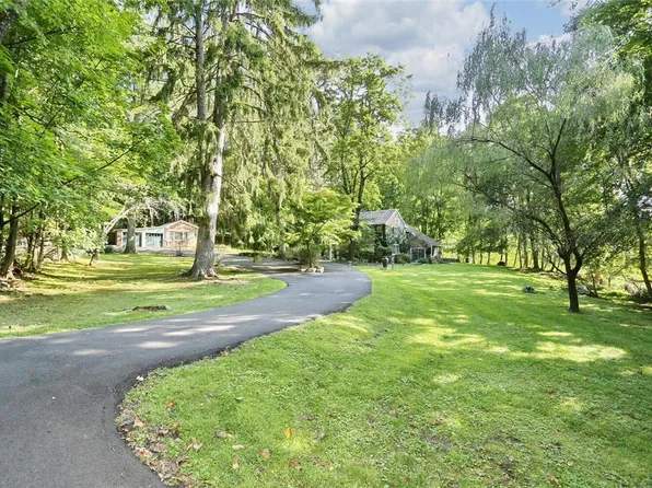 115 S Mountain Road, New City, NY 10956