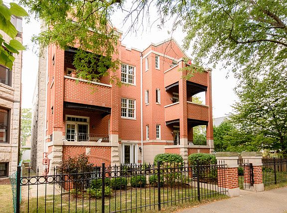 3rd image of 4880 N Paulina St APT 2N