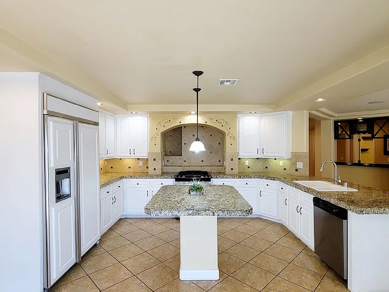 8586 Silver Coast St — Photo 8