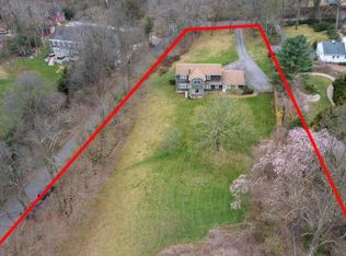 61 Sweet Hollow Rd, Huntington, NY 11743