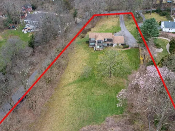 61 Sweet Hollow Road, Huntington, NY 11743