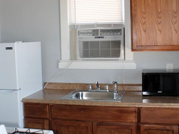 4th image of 516 E Quincy St APT 3