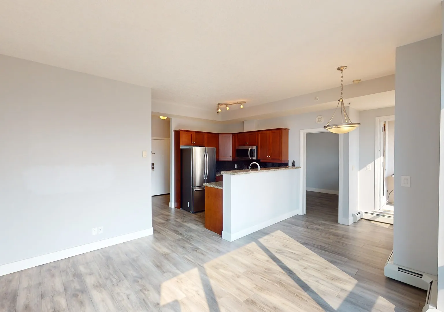 812 - 1053 10 Street SW — Photo 3
