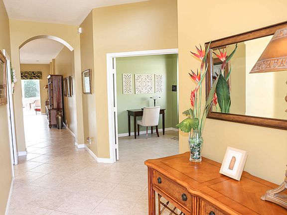 4th image of 338 NW Toscane Trail