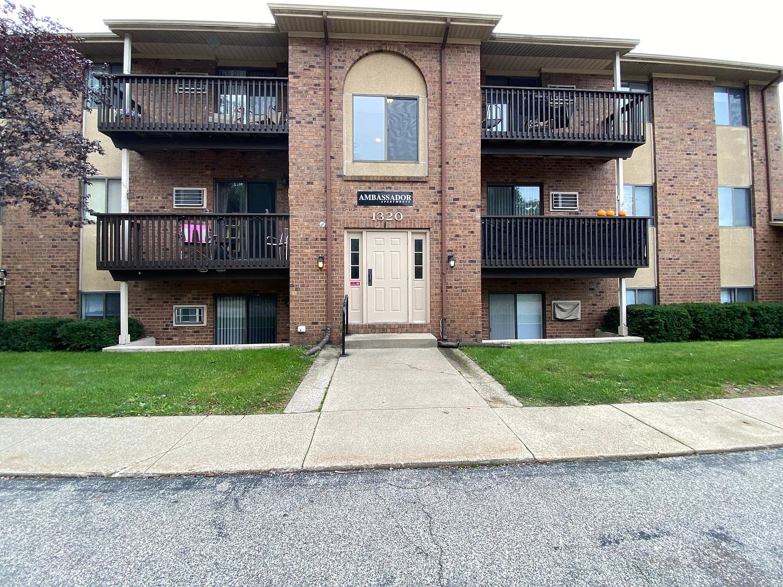 1316 S Beacon Blvd APT 5, Grand Haven, MI 49417 Zillow