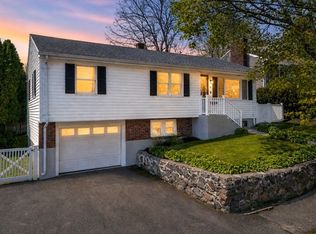 6 Glen Rd, Peabody, MA 01960