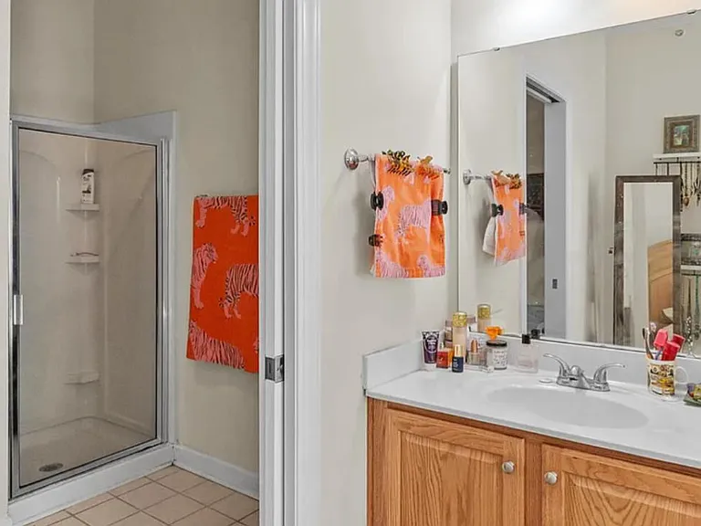 127 Ballard Ln — Photo 10