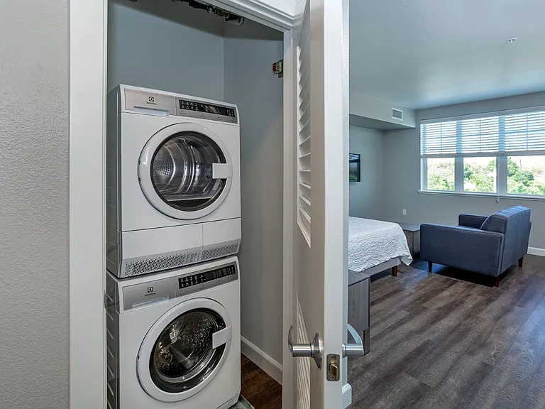 Marina Crossing Apartments — Photo 15