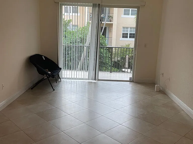 1803 N Flagler Dr #212 — Photo 11