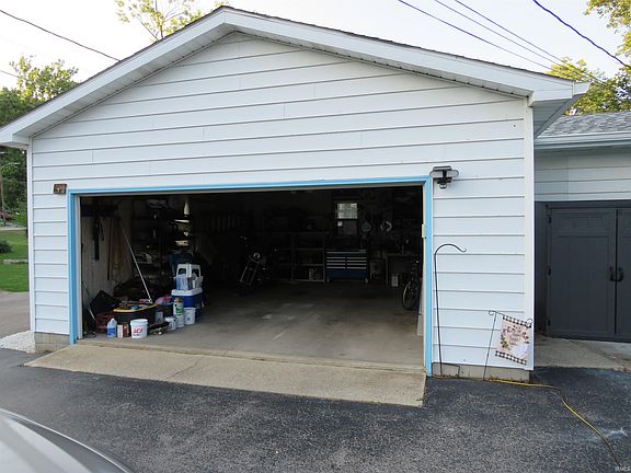 5th image of 717 Bluewater Dr