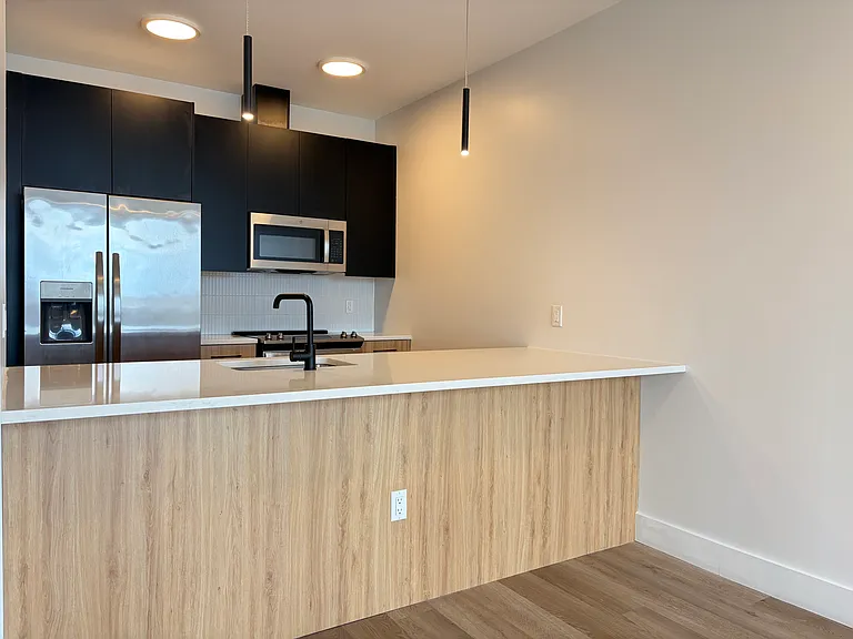36 Madison St #508 — Photo 1