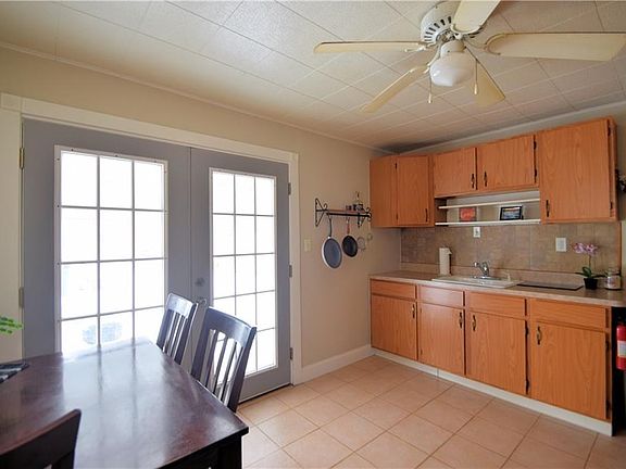 3rd image of 9209 Orchard Ave