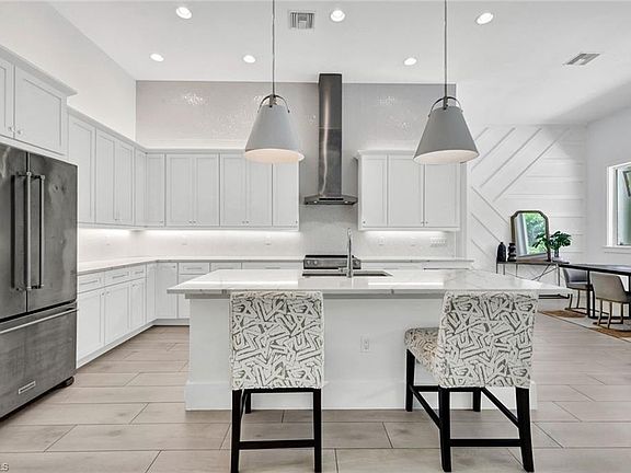 4th image of 27085 Serrano WAY