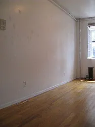 Rented by Tower Brokerage