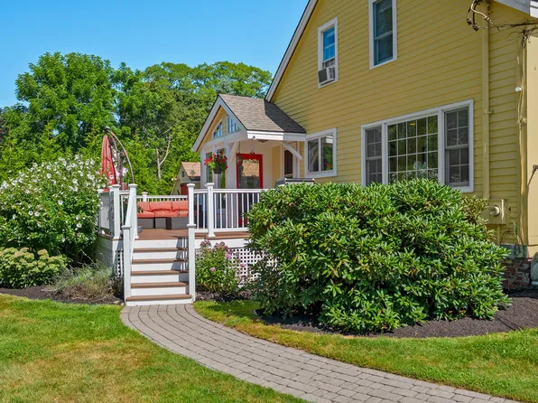 3 Berry Court, Kennebunk, ME 04043