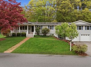 7 Crestwood Rd, Leicester, MA 01524