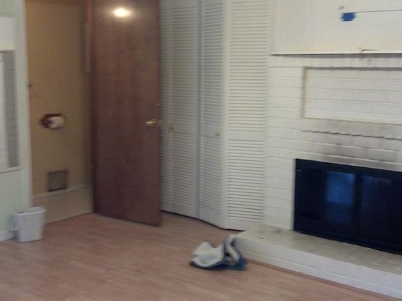 5th image of 2406 Skyway Ln