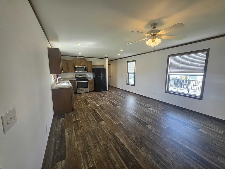 1 Shannon Dr #73 — Photo 2