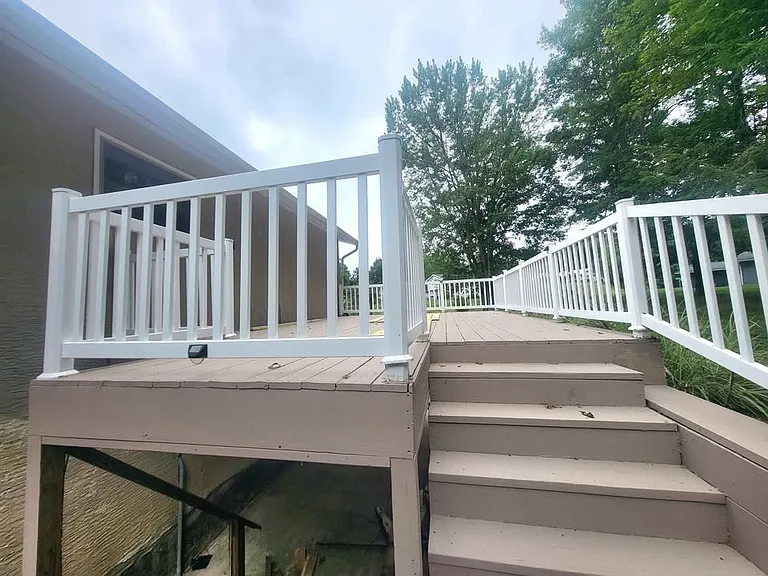 825 Jonathan Ln — Photo 36