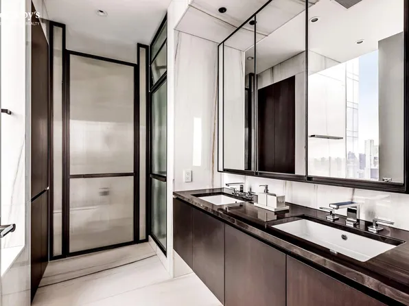 157 West 57th Street image 8 of 18