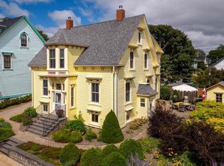 331 Lincoln St, Lunenburg, NS B0J2C0