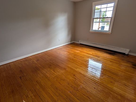 4th image of 960 1st Ave #77