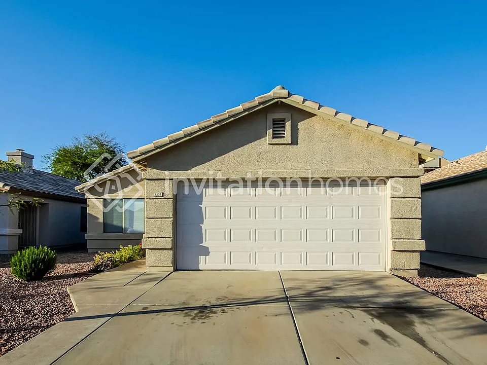 8304 W Baxter Dr