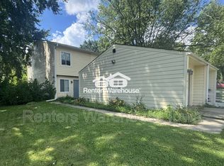 1911 E Creston Ave, Des Moines, IA 50320