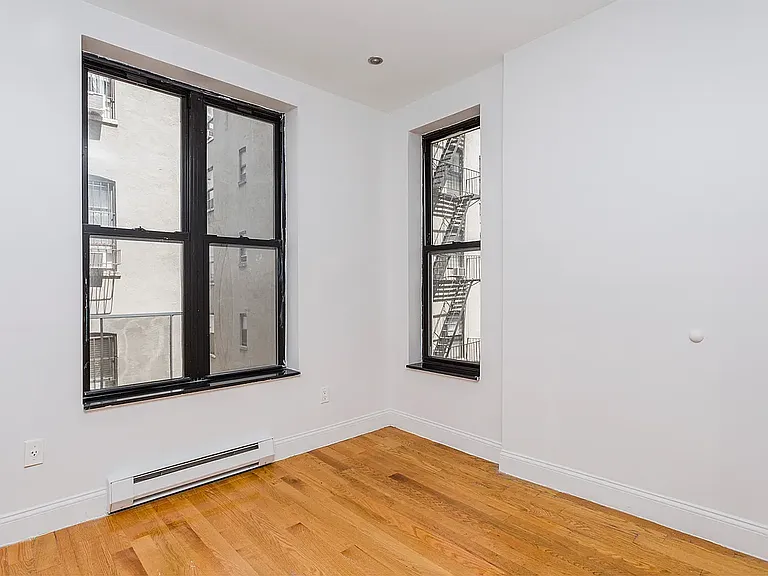 7 W 108th St #2-D — Photo 2