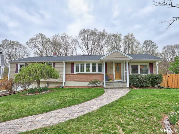 250 Four Rod Road, Hamden, CT 06514