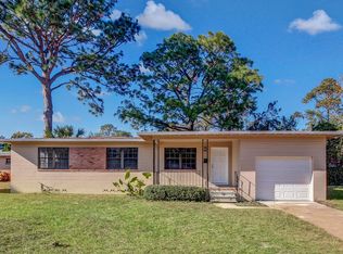 2906 Fruitwood Ln, Jacksonville, FL 32277