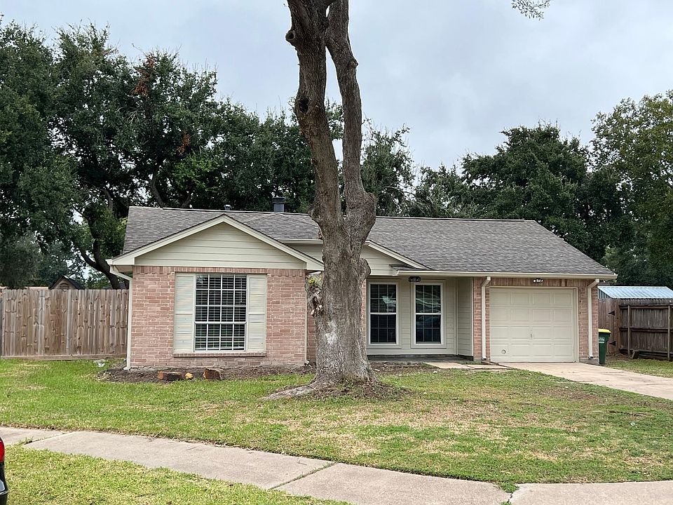 1st image of 2907 Windemere Dr