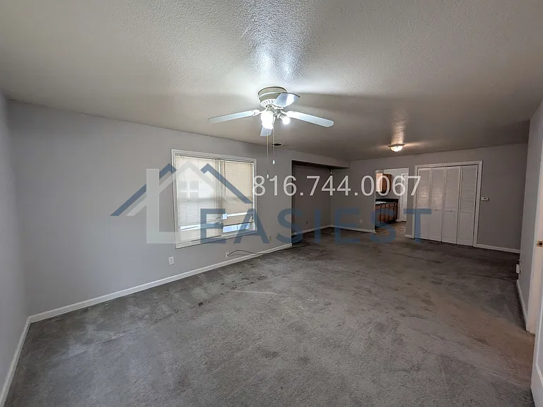 3404 Wayne Ave — Photo 4
