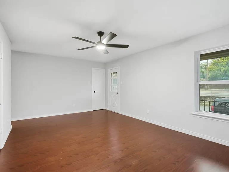 8121 Ferguson Rd #8121 — Photo 14