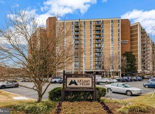 6800 Fleetwood Rd APT 810, Mc Lean, VA 22101