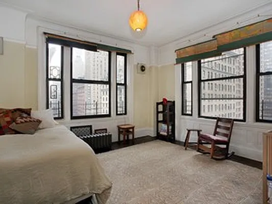 Sold by Corcoran | media 3