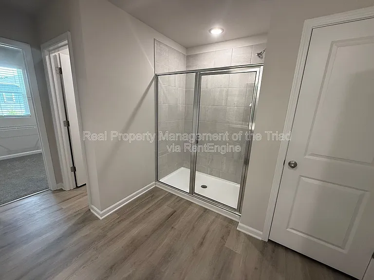 2215 Cherry Creek Rd — Photo 13