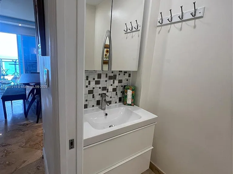6917 Collins Ave — Photo 16