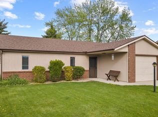 4932 Clovedale Dr, Woodburn, IN 46797