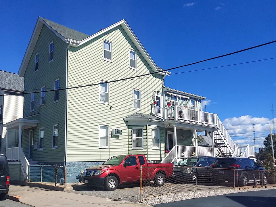 172 Baker St #3