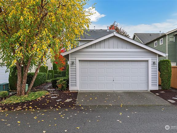 2nd image of 8433 230th Avenue NE