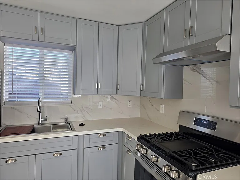 2057 W Norwalk Ave — Photo 8