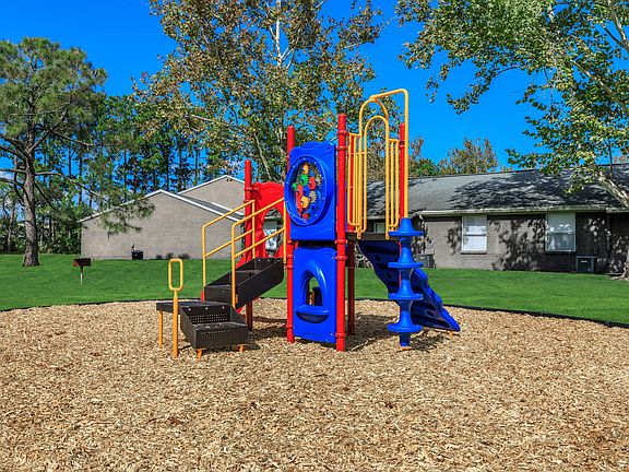 4th image of 222 Blairmore Blvd APT 115