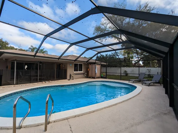 2643 Bellhurst Dr, Dunedin, FL 34698
