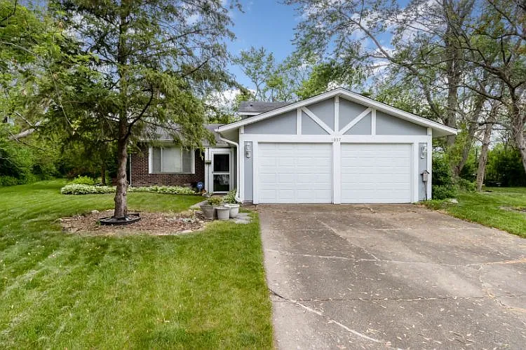 1037 Brampton Ct photo 1