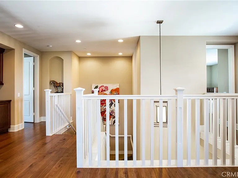 4731 Oceanridge Dr — Photo 17
