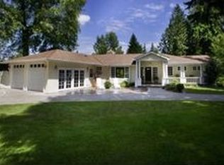 3204 76th Ave NE, Medina, WA 98039